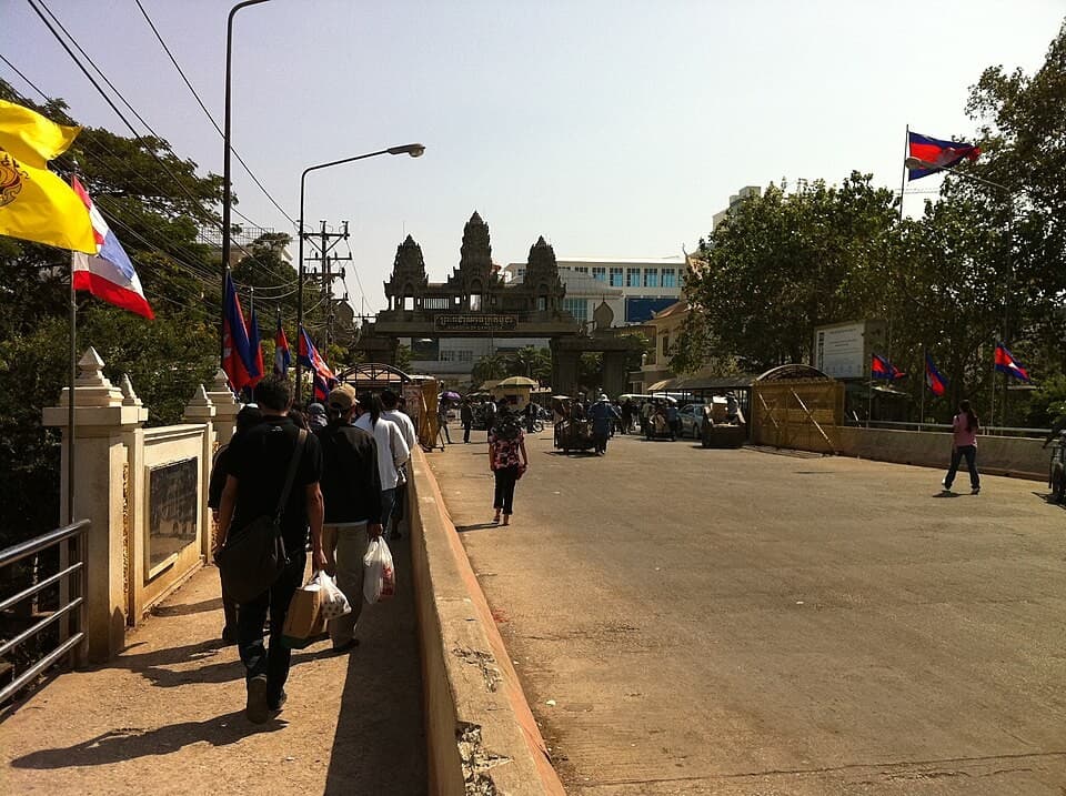 Cabinet Approves Funds for Shelters Along Cambodia Border