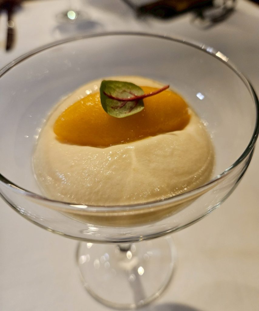 Palate-cleansing yogurt with tropical fruit