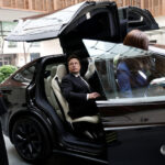 Srettha holds talks with Tesla chief Musk