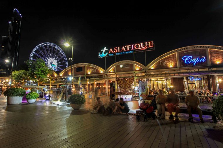 Lanterns on the River: An Evening Stroll at Asiatique