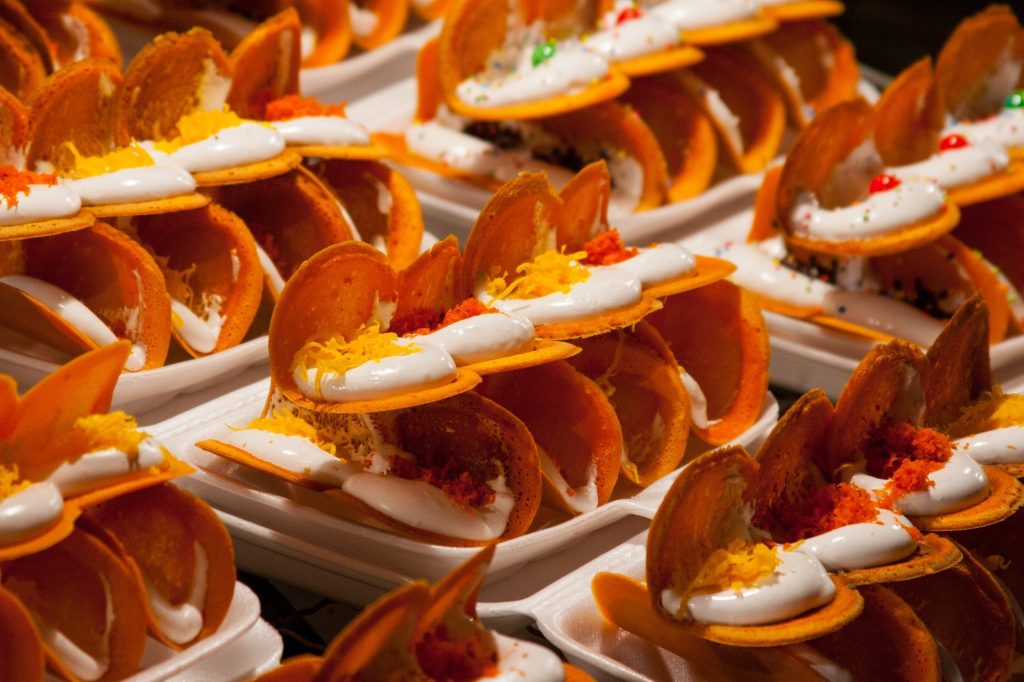 Crisp and Creamy: Discovering Khanom Buang in Bangkok