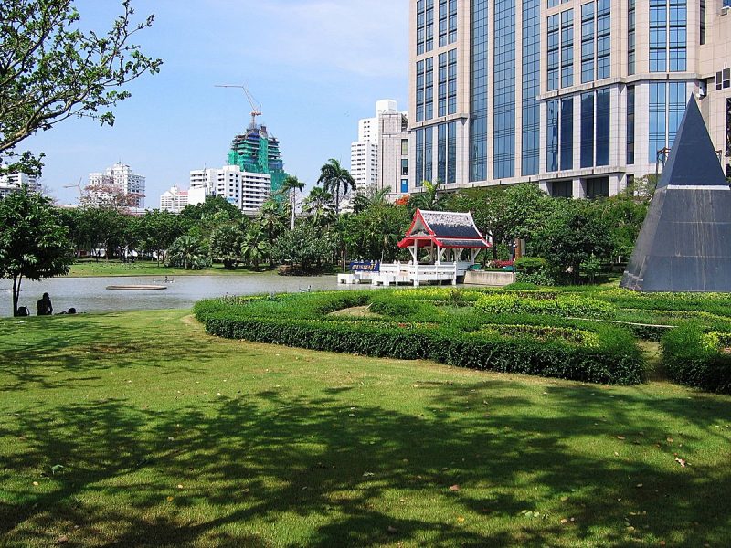 Benchasiri Park: Bangkok’s Sukhumvit Green Space