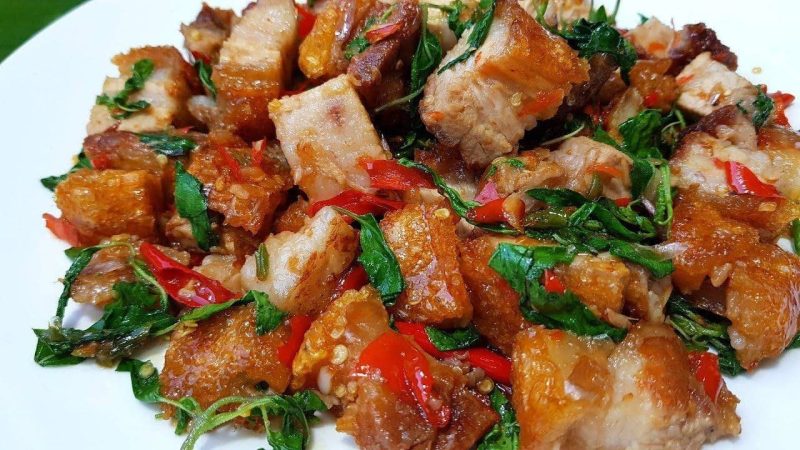 Bangkok’s Pad Krapao Moo Grob: Crispy Pork with Holy Basil