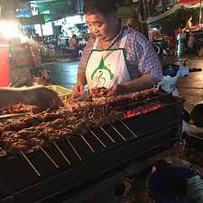 Moo Ping: Bangkok’s Grilled Pork Skewers on Every Corner