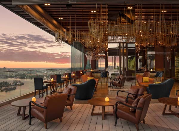 SEEN Rooftop Bar Bangkok: Cocktails and Skyline Views