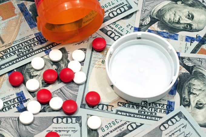 Trump to Implement 100% Tariff on Imported Drugs Starting October 1