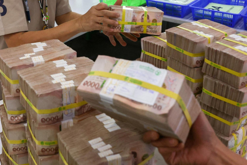 Baht Expected to Decline as Trump's Victory Strengthens Dollar