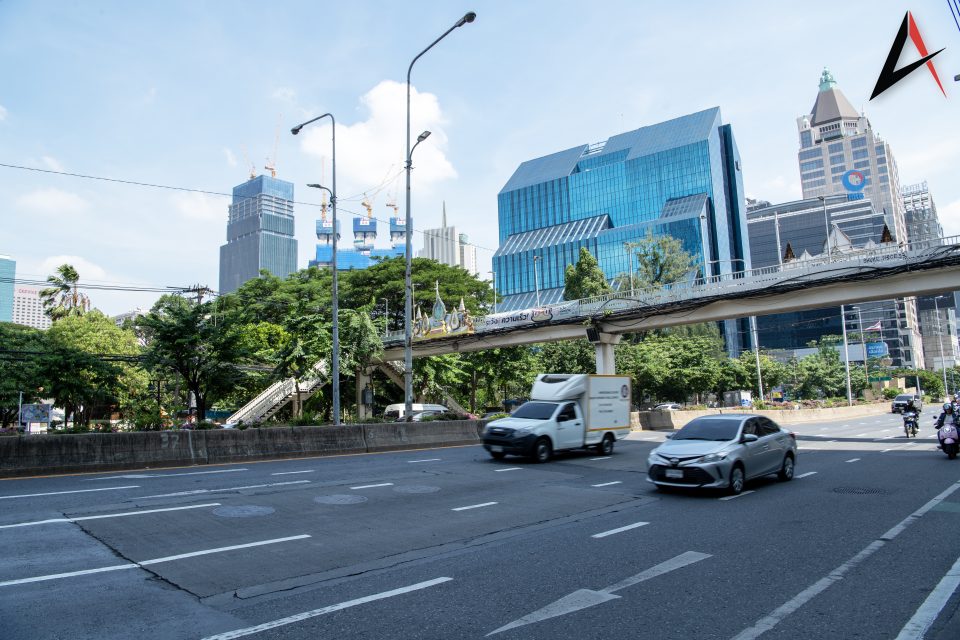 City Hall launches expanded initiative to renovate pedestrian walkways.