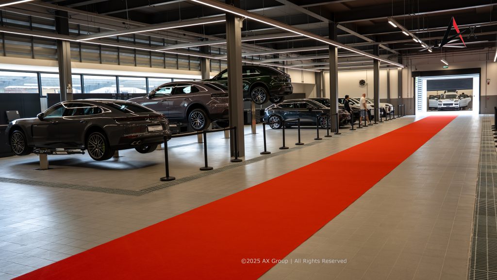 "Technician service area at Porsche Centre Pattaya with certified Porsche technicians performing diagnostics and maintenance in a clean, climate-controlled environment."